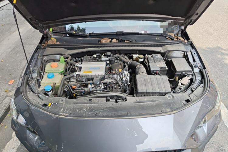 Used GAC Trumpchi EMPOW 2023 270T DCT J15 Version Engine Bay