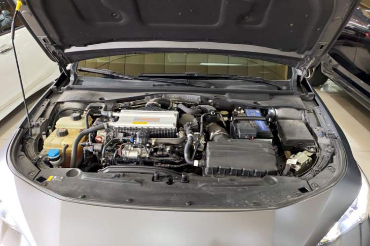 Used GAC Trumpchi EMPOW 2023 400T Automatic R MAX Engine Bay