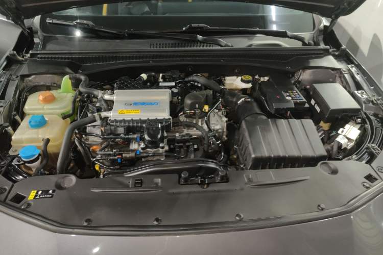 Used GAC Trumpchi EMPOW 2023 270T DCT J15 Version Engine Bay