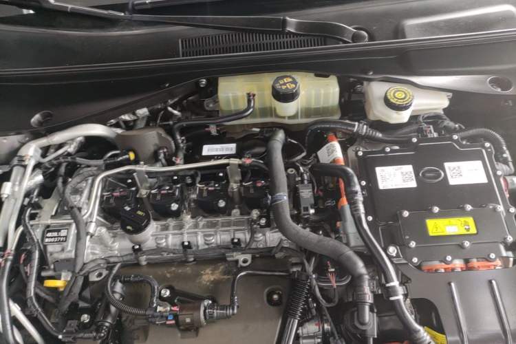 Used GAC Trumpchi EMPOW 2023 Shadow Leopard H High-Energy Hybrid Edition Engine Bay