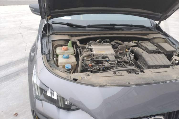 Used GAC Trumpchi EMPOW 2023 270T DCT J15 Version Engine Bay Right