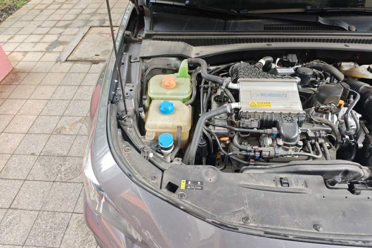 Used GAC Trumpchi EMPOW 2023 270T DCT J15 Version Engine Bay Right
