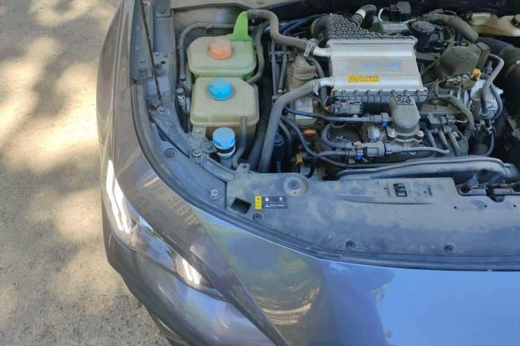 Used GAC Trumpchi EMPOW 2023 270T DCT J15 Version Engine Bay Right