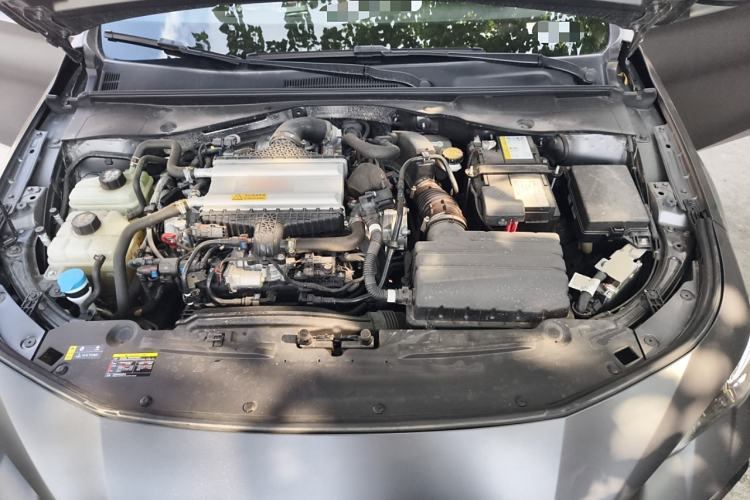 Used GAC Trumpchi EMPOW 2023 400T Automatic R PRO Engine Bay