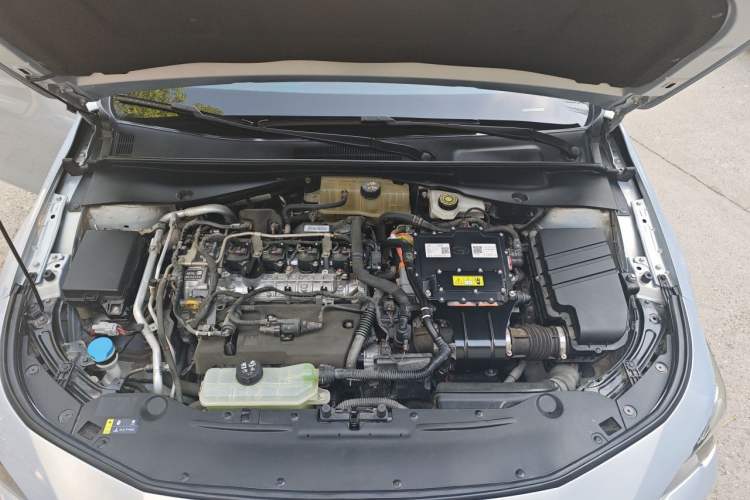 Used GAC Trumpchi EMPOW 2023 Shadow Leopard H Smart Hybrid Edition Engine Bay