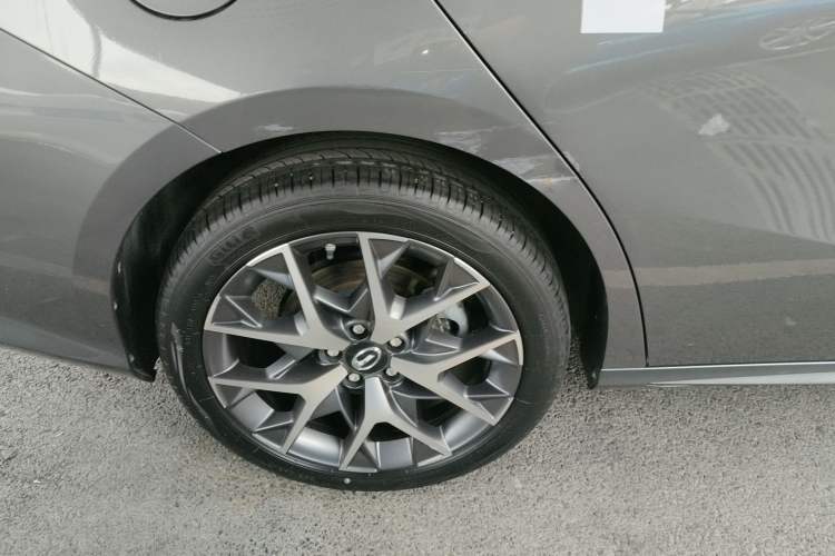 Used GAC Trumpchi EMPOW 2023 Shadow Leopard H Smart Hybrid Edition Exterior 5