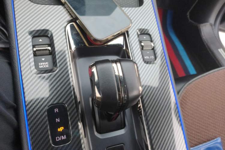 Used GAC Trumpchi EMPOW 2023 270T DCT J15 Version Gear Lever
