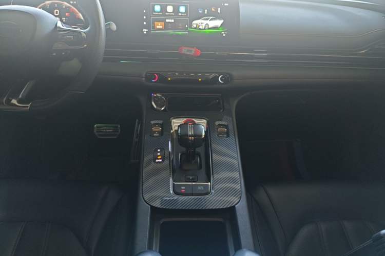 Used GAC Trumpchi EMPOW 2023 270T DCT J15 Version Gear Lever
