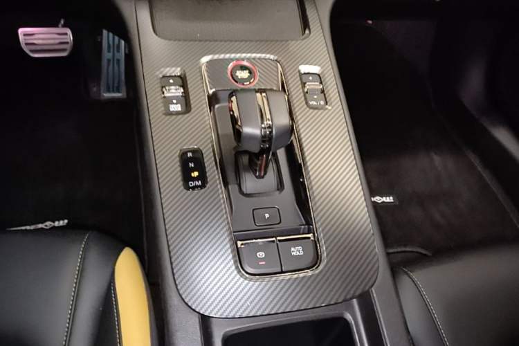 Used GAC Trumpchi EMPOW 2023 270T DCT J15 Version Gear Lever