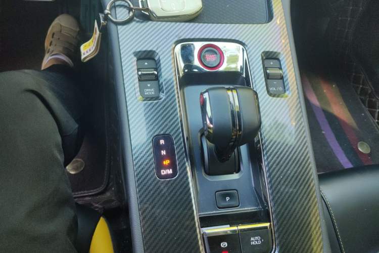 Used GAC Trumpchi EMPOW 2023 270T DCT J15 Version Gear Lever
