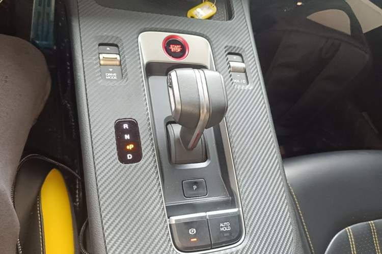Used GAC Trumpchi EMPOW 2023 270T DCT J11 Version Gear Lever