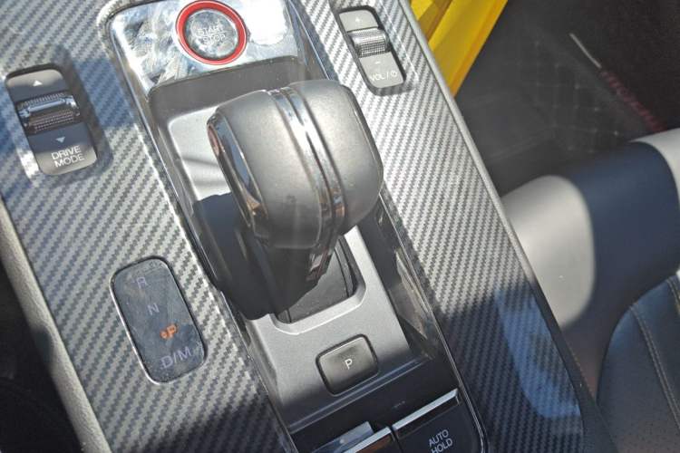Used GAC Trumpchi EMPOW 2023 270T DCT J15 Version Gear Lever