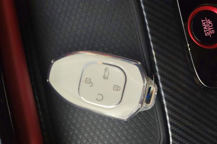 Used GAC Trumpchi EMPOW 2023 Shadow Leopard H Smart Hybrid Edition Interior 1