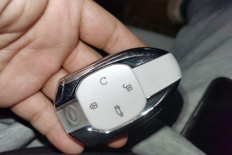 Used GAC Trumpchi EMPOW 2023 Shadow Leopard H Smart Hybrid Edition Interior 1