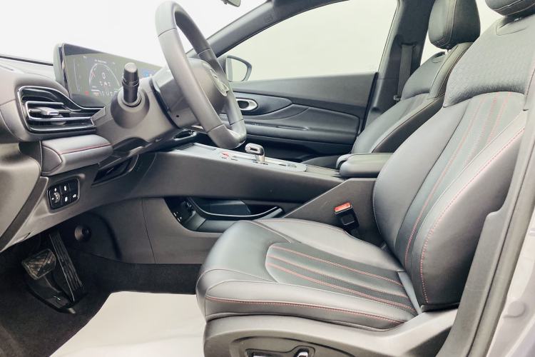 Used GAC Trumpchi EMPOW 2023 Shadow Leopard H High-Energy Hybrid Edition Interior 2