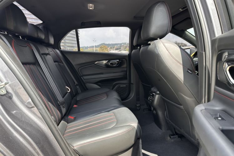 Used GAC Trumpchi EMPOW 2023 270T DCT J15 Version Interior 5