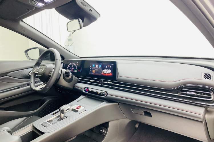 Used GAC Trumpchi EMPOW 2023 Shadow Leopard H High-Energy Hybrid Edition Interior 5