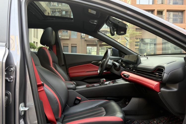 Used GAC Trumpchi EMPOW 2023 Shadow Leopard H Smart Hybrid Edition Interior 9