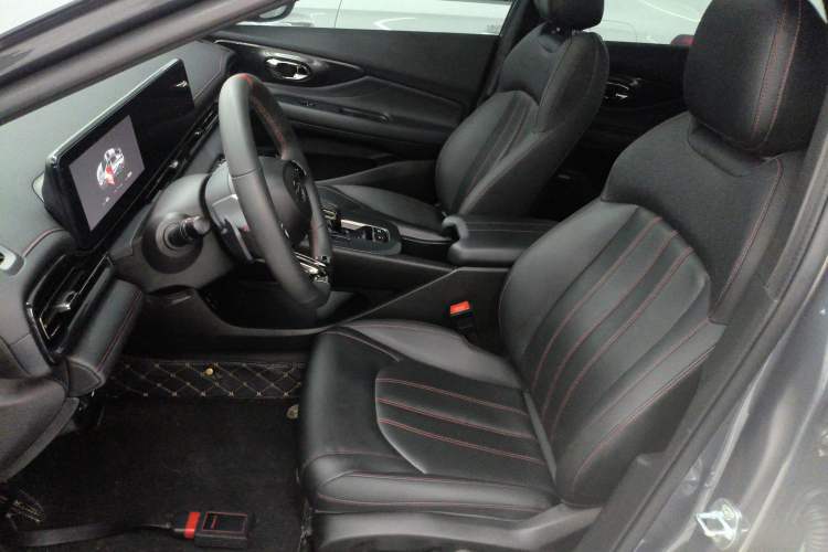 Used GAC Trumpchi EMPOW 2023 270T DCT J16 Version Left Front Seat