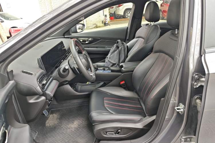Used GAC Trumpchi EMPOW 2023 270T DCT J15 Version Left Front Seat