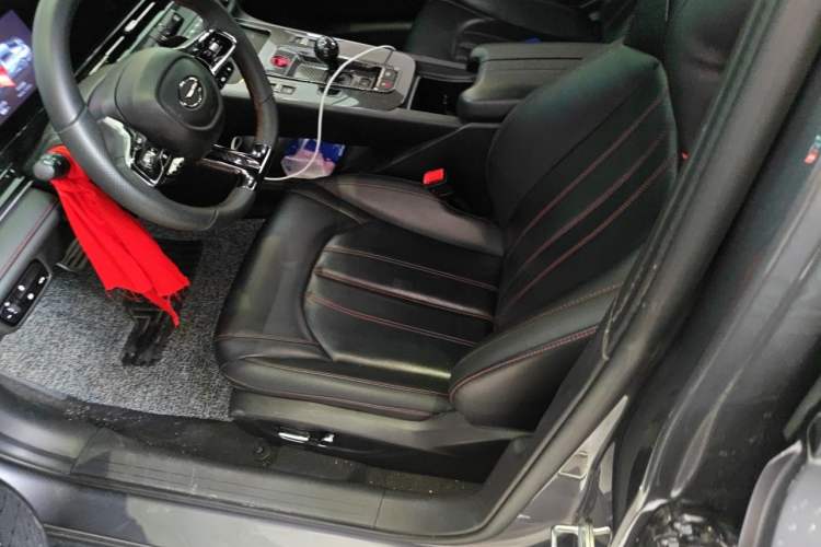 Used GAC Trumpchi EMPOW 2023 270T DCT J15 Version Left Front Seat