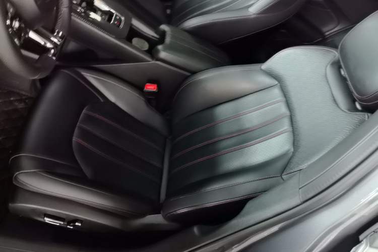 Used GAC Trumpchi EMPOW 2023 270T DCT J15 Version Left Front Seat