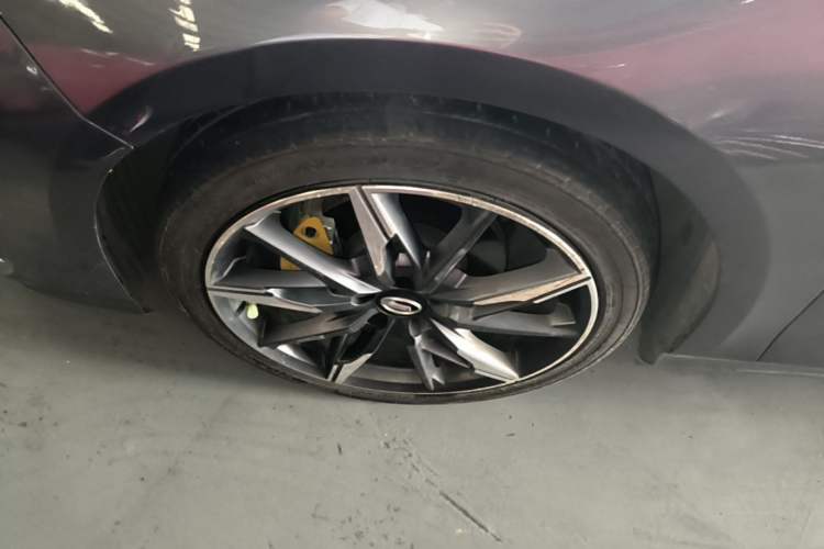 Used GAC Trumpchi EMPOW 2023 270T DCT J11 Version Left Front Wheel Hub