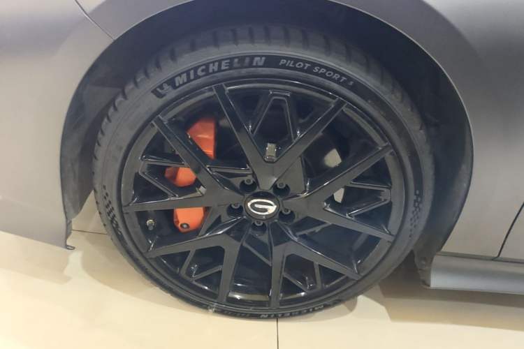 Used GAC Trumpchi EMPOW 2023 400T Automatic R MAX Left Front Wheel Hub