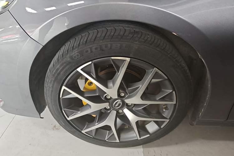 Used GAC Trumpchi EMPOW 2023 270T DCT J16 Version Left Front Wheel Hub