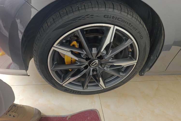 Used GAC Trumpchi EMPOW 2023 270T DCT J16 Version Left Front Wheel Hub