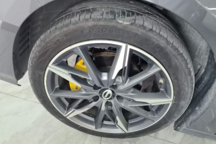 Used GAC Trumpchi EMPOW 2023 270T DCT J15 Version Left Front Wheel Hub