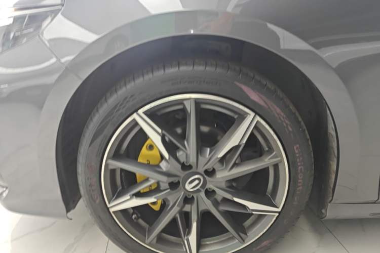 Used GAC Trumpchi EMPOW 2023 270T DCT J15 Version Left Front Wheel Hub
