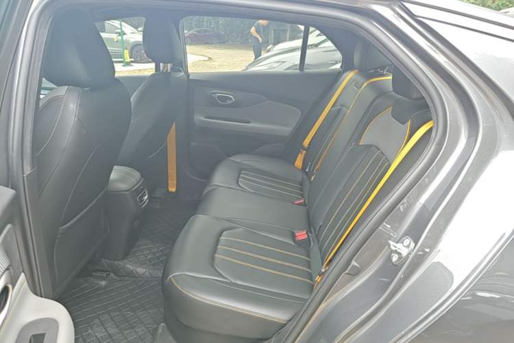 Used GAC Trumpchi EMPOW 2023 Shadow Leopard H High-Energy Hybrid Edition Left Rear Seat