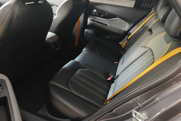 Used GAC Trumpchi EMPOW 2023 270T DCT J16 Version Left Rear Seat