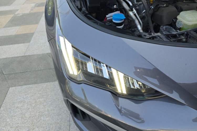 Used GAC Trumpchi EMPOW 2023 Shadow Leopard H High-Energy Hybrid Edition Right Front Headlight