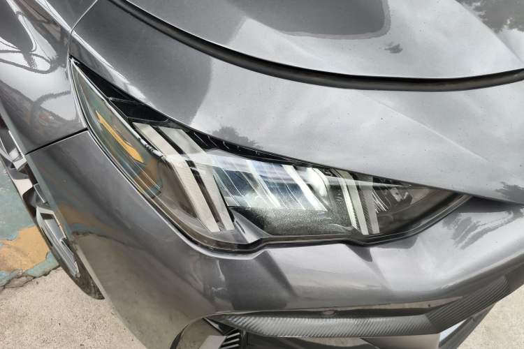 Used GAC Trumpchi EMPOW 2023 Shadow Leopard H Smart Hybrid Edition Right Front Headlight