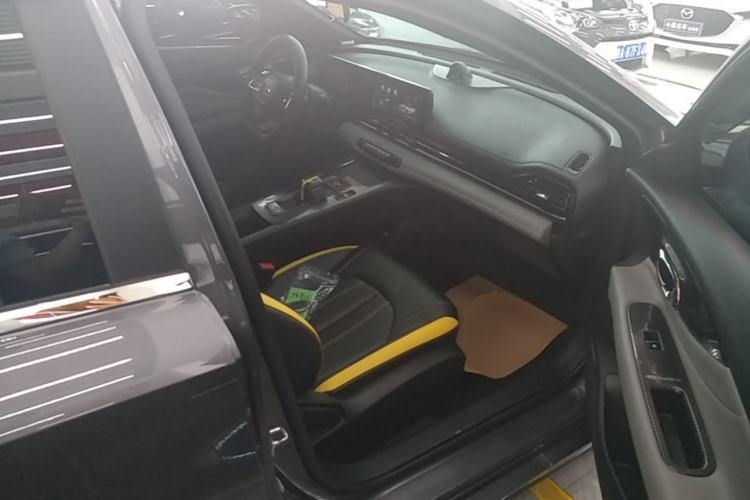 Used GAC Trumpchi EMPOW 2023 270T DCT J15 Version Right Front Seat