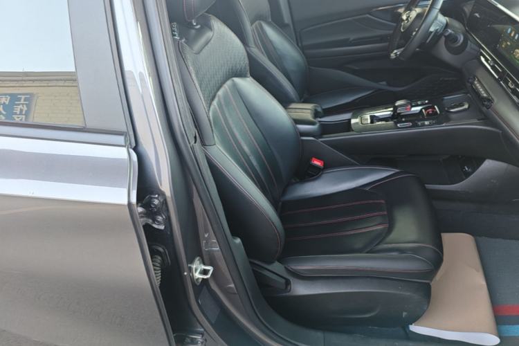 Used GAC Trumpchi EMPOW 2023 270T DCT J15 Version Right Front Seat