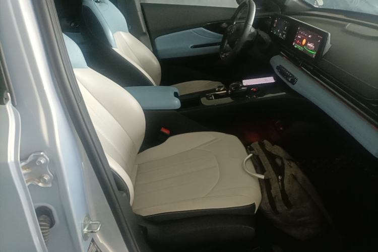 Used GAC Trumpchi EMPOW 2023 Shadow Leopard H Smart Hybrid Edition Right Front Seat