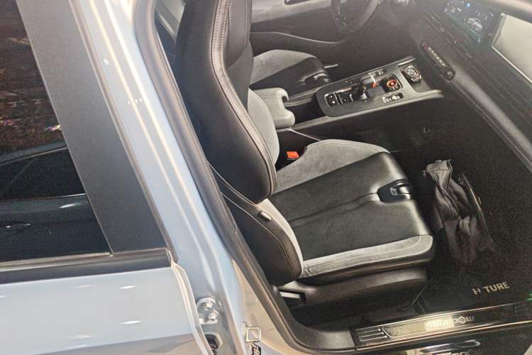 Used GAC Trumpchi EMPOW 2023 400T Automatic R PRO Right Front Seat