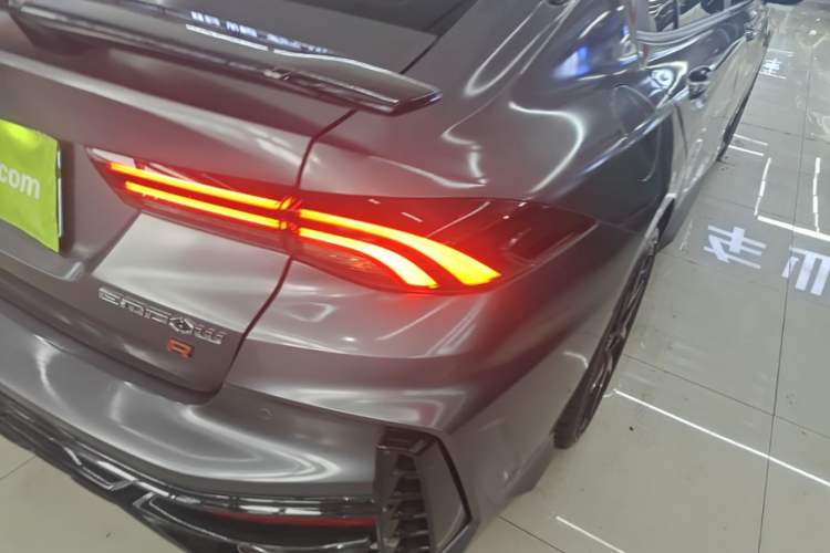 Used GAC Trumpchi EMPOW 2023 400T Automatic R MAX Right Rear Taillight