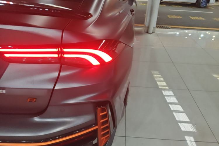 Used GAC Trumpchi EMPOW 2023 400T Automatic R PRO Right Rear Taillight