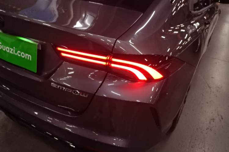 Used GAC Trumpchi EMPOW 2023 270T DCT J16 Version Right Rear Taillight