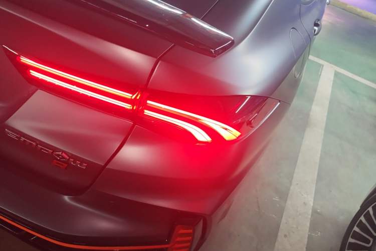 Used GAC Trumpchi EMPOW 2023 400T Automatic R PRO Right Rear Taillight
