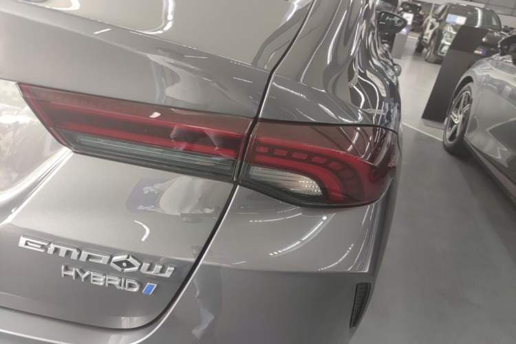 Used GAC Trumpchi EMPOW 2023 Shadow Leopard H High-Energy Hybrid Edition Right Rear Taillight