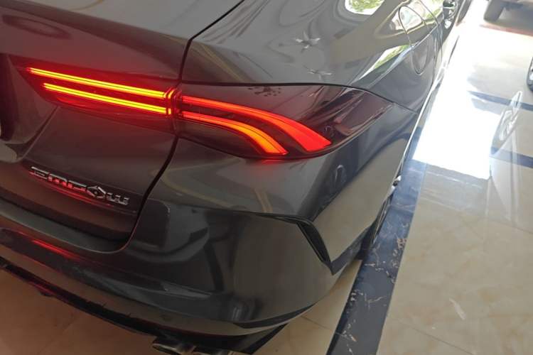 Used GAC Trumpchi EMPOW 2023 270T DCT J16 Version Right Rear Taillight