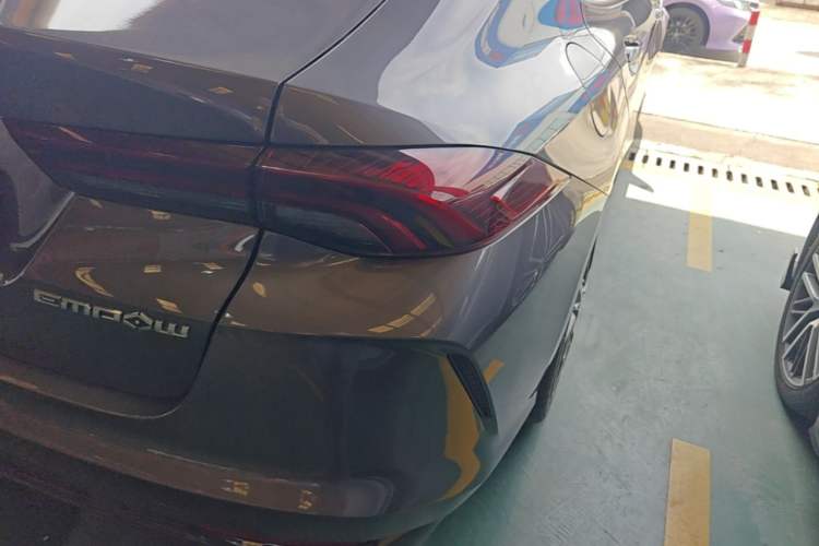 Used GAC Trumpchi EMPOW 2023 270T DCT J15 Version Right Rear Taillight