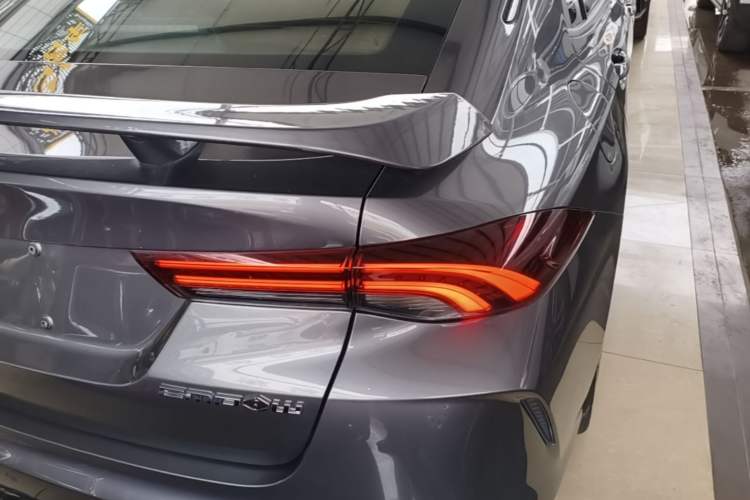 Used GAC Trumpchi EMPOW 2023 270T DCT J15 Version Right Rear Taillight