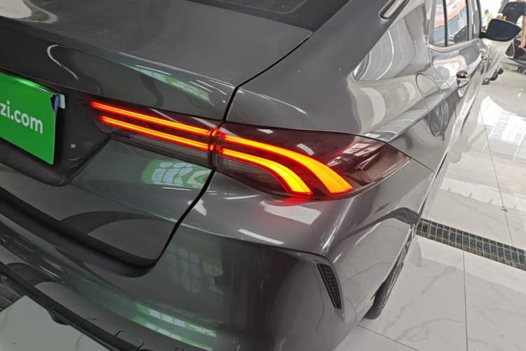 Used GAC Trumpchi EMPOW 2023 270T DCT J15 Version Right Rear Taillight