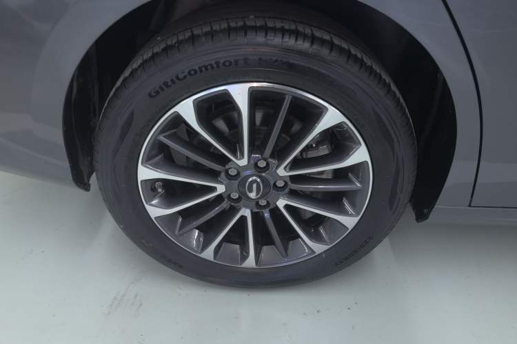 Used GAC Trumpchi EMPOW 2023 Shadow Leopard H High-Energy Hybrid Edition Right Rear Wheel Hub